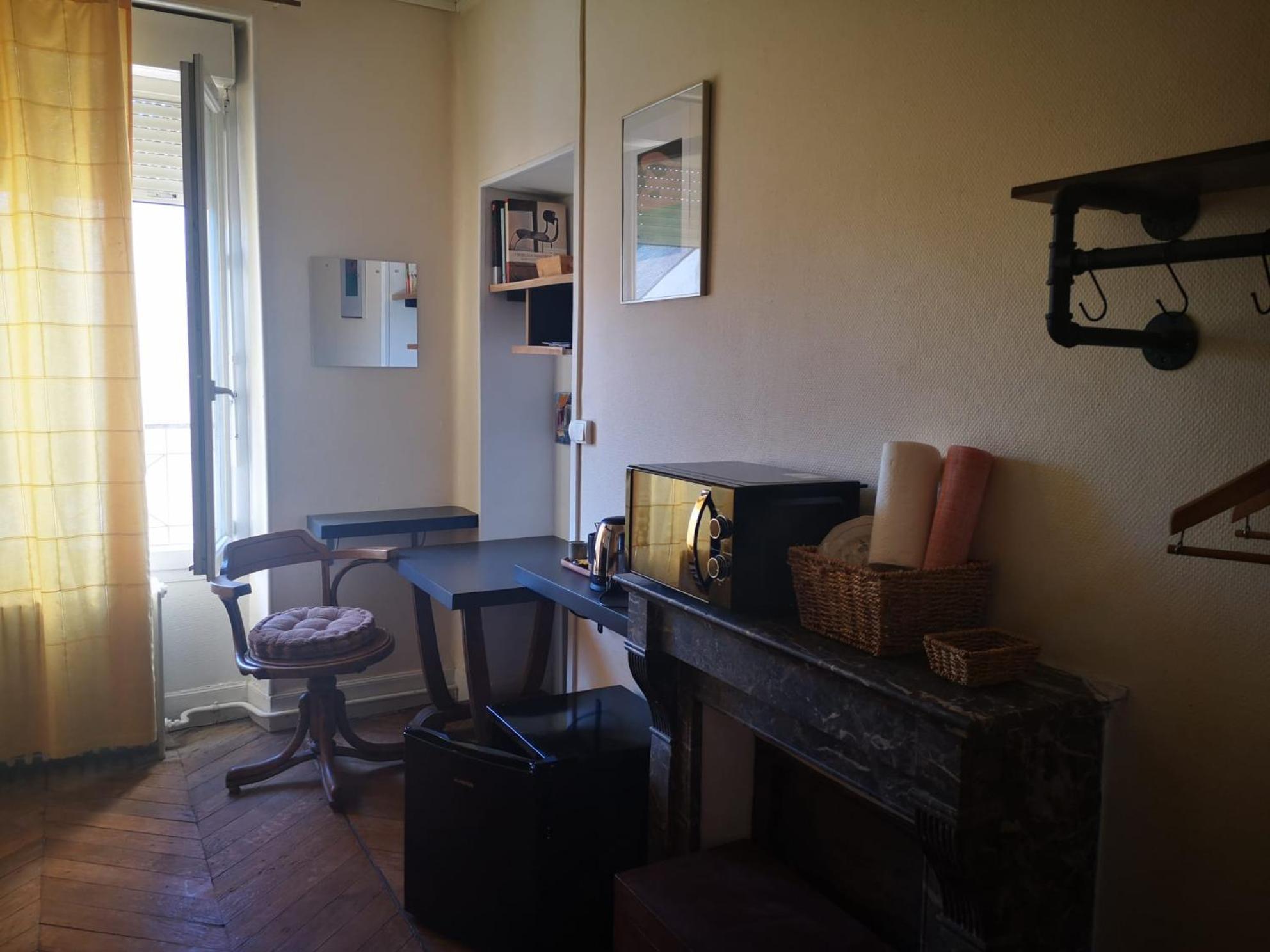 Chambres Avec Salle De Bains Et Cuisine En Centre Ville Argenton Sur Creuse Exteriör bild